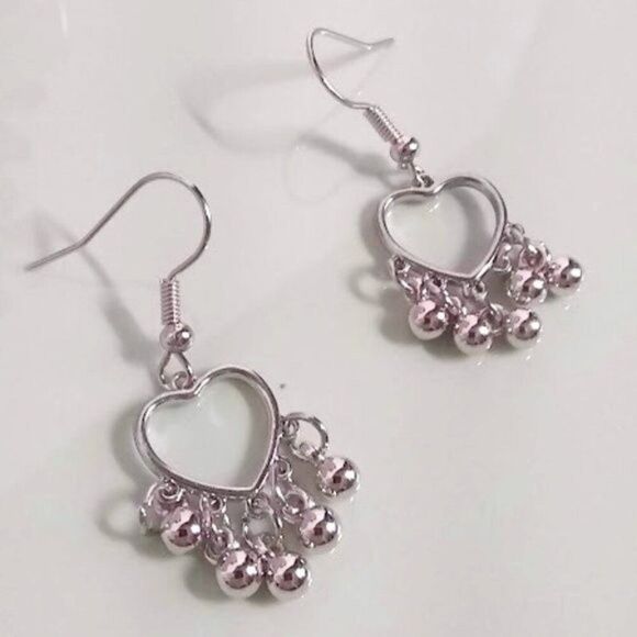 Silvery Valentine Heart & Tiny Spheres Drop Earrings - Picture 3 of 3